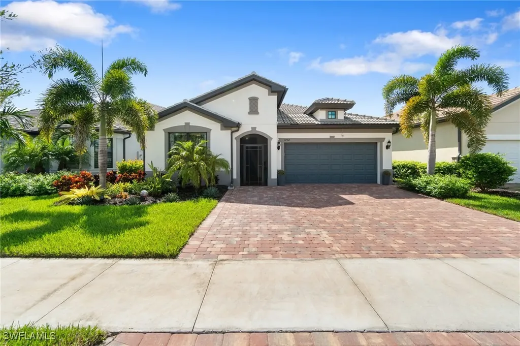 Naples FL, 6792 Bromeliad Drive