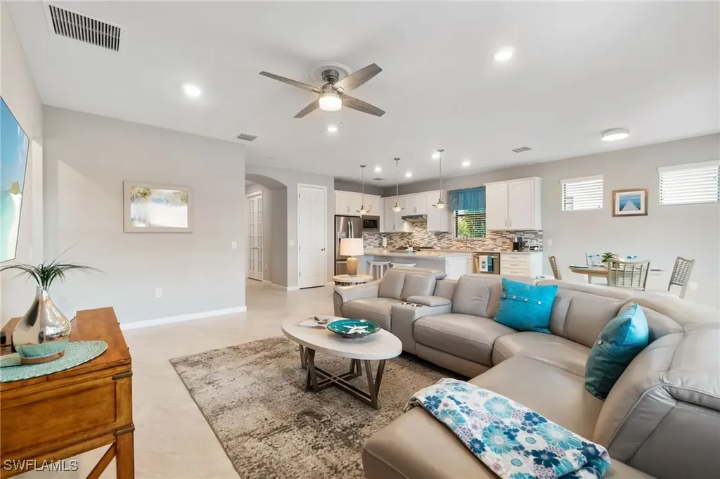 6792 Bromeliad Drive Naples FL 34114