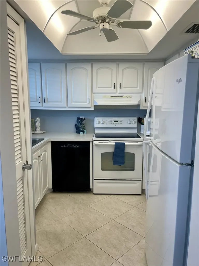 325 Charlemagne Boulevard Naples FL 34112