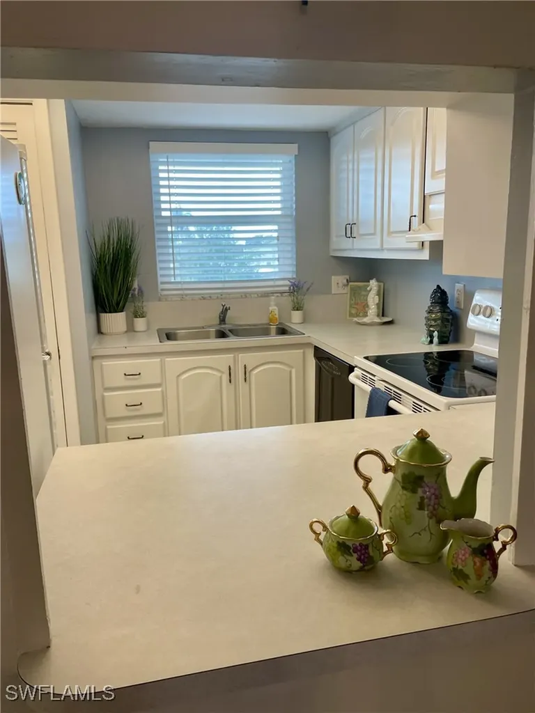 325 Charlemagne Boulevard Naples FL 34112