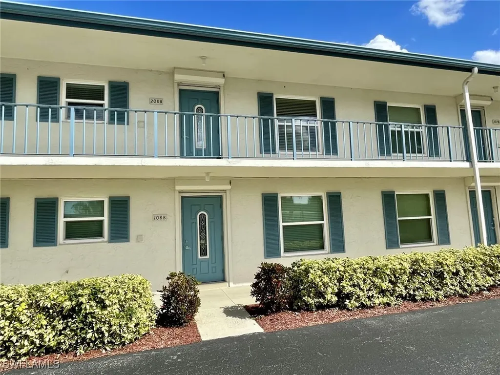 325 Charlemagne Boulevard Naples FL 34112