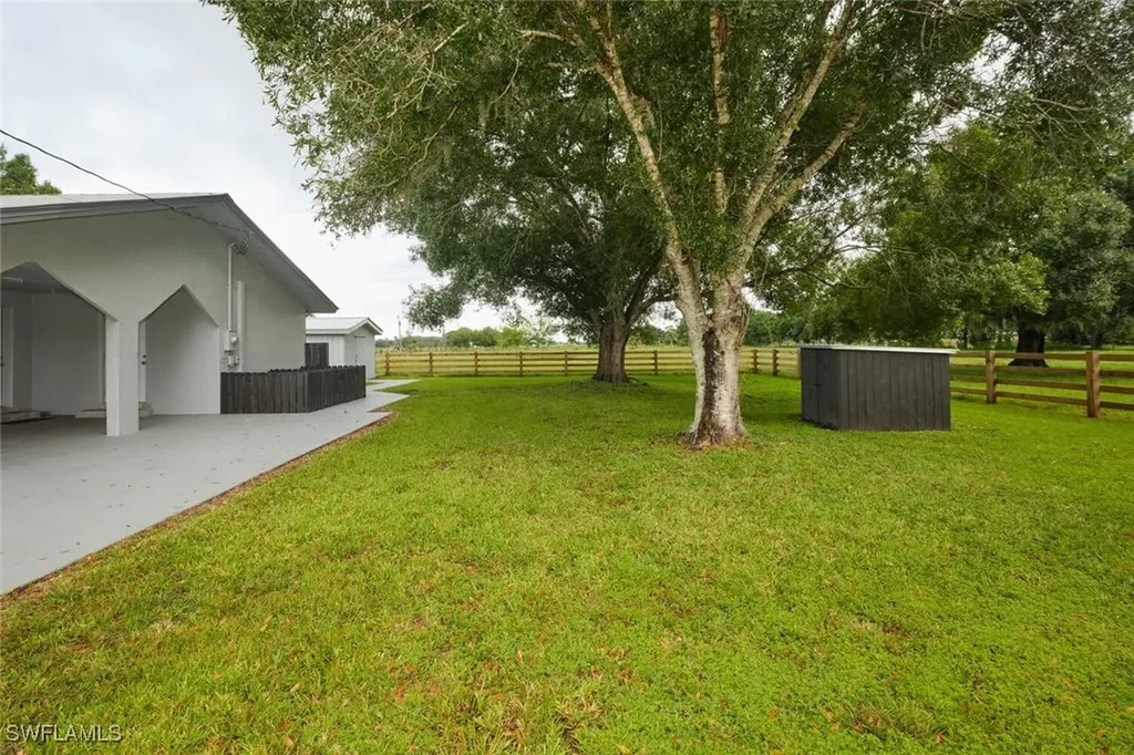 8678 County Road 78 Fort Denaud FL 33935