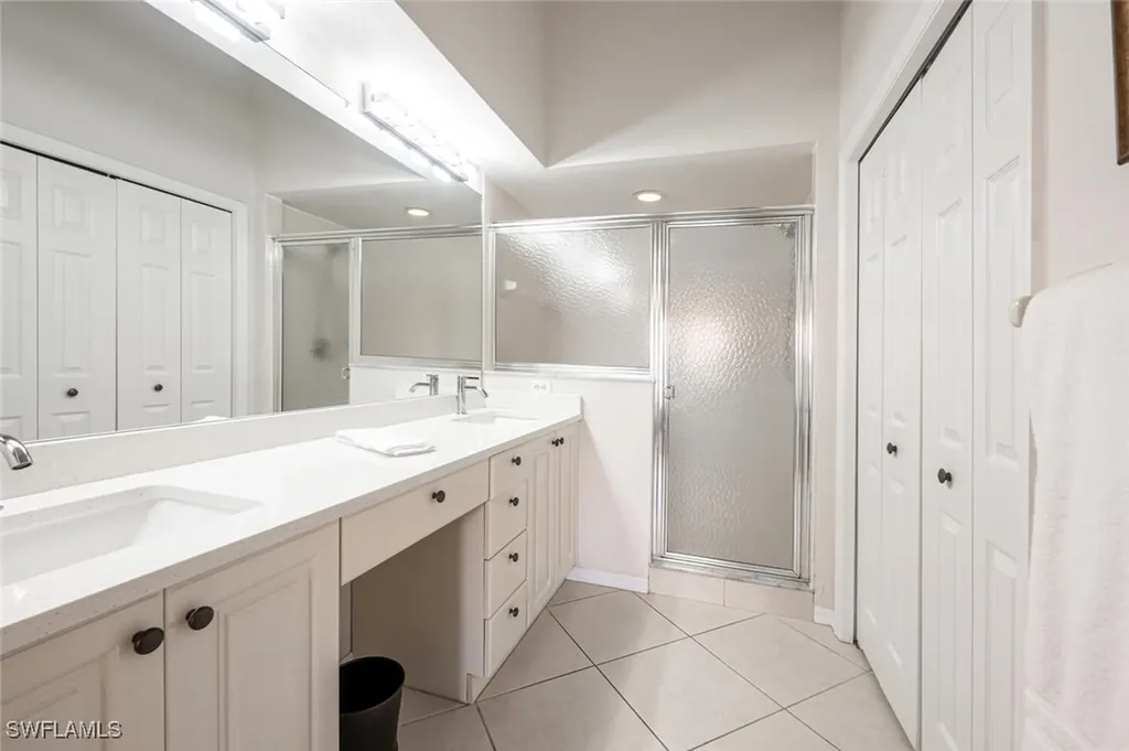 5230 Birmingham Drive Naples FL 34110