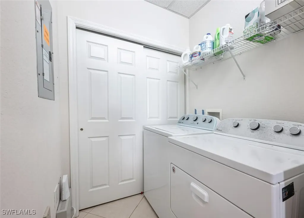 5230 Birmingham Drive Naples FL 34110