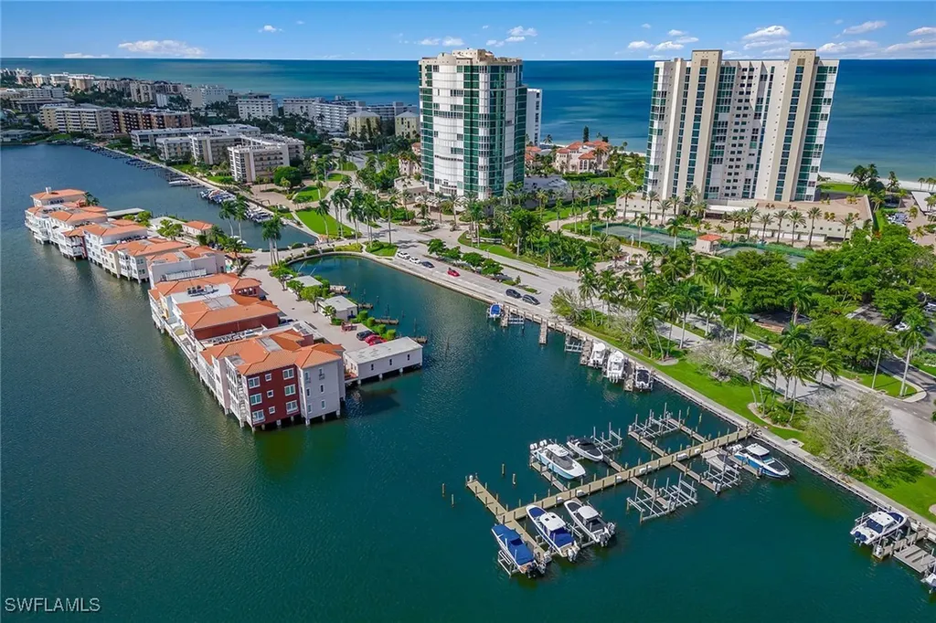 4090 Gulf Shore Boulevard N Naples FL 34103