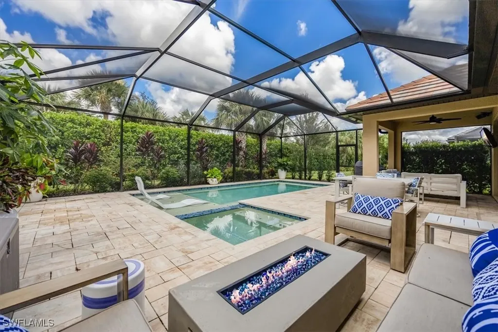 7256 Live Oak Drive Naples FL 34114