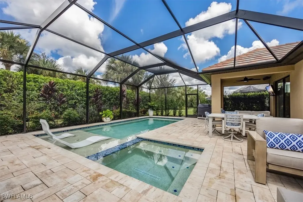 7256 Live Oak Drive Naples FL 34114