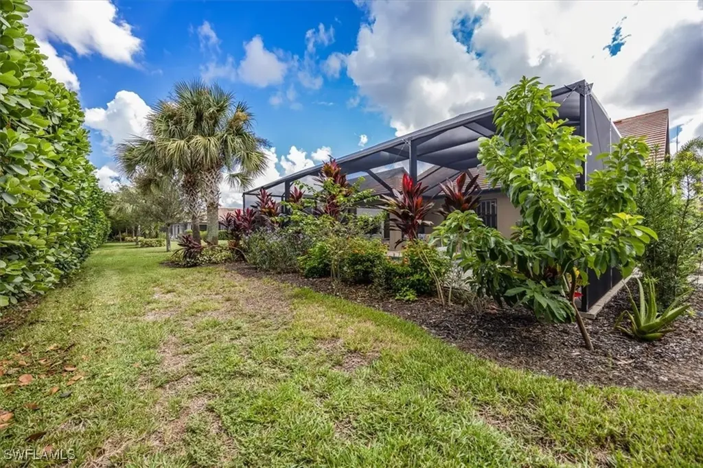 7256 Live Oak Drive Naples FL 34114