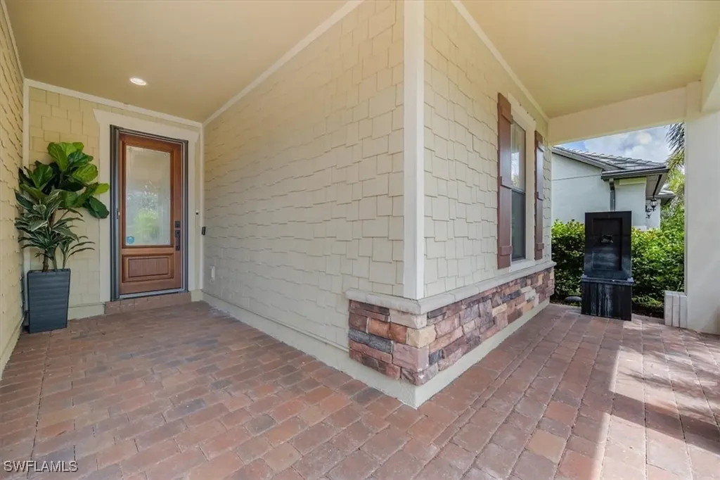 7256 Live Oak Drive Naples FL 34114