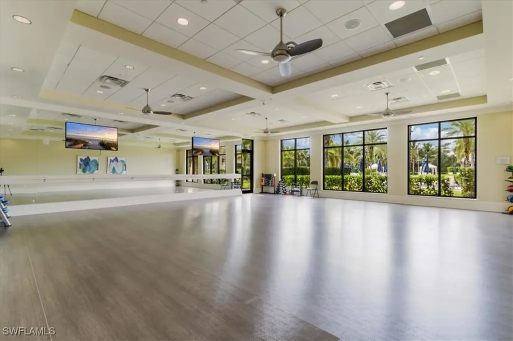 7256 Live Oak Drive Naples FL 34114