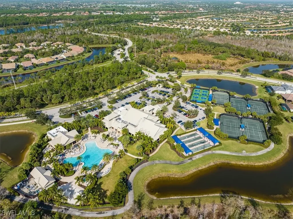 7256 Live Oak Drive Naples FL 34114