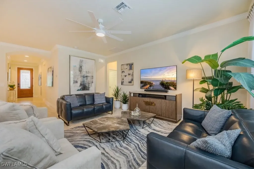 7256 Live Oak Drive Naples FL 34114