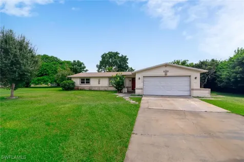 1208 Barnsdale Street Lehigh Acres FL 33936