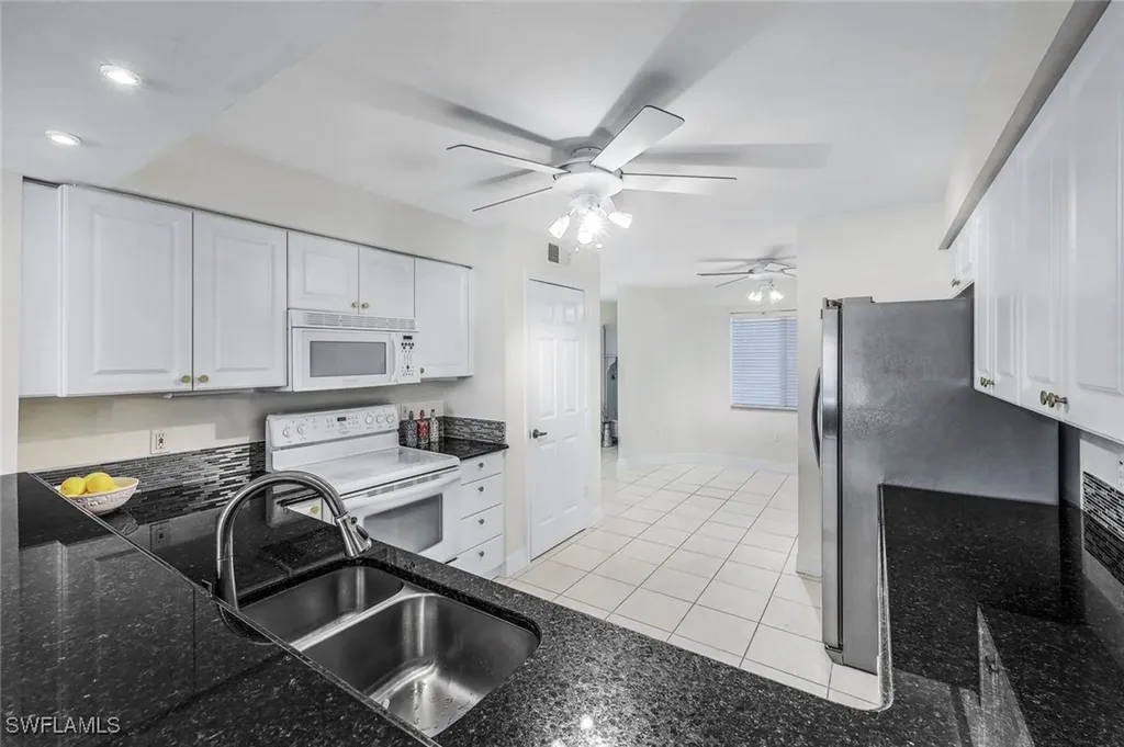 1100 Eastham Way Naples FL 34104