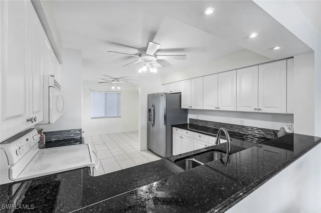 1100 Eastham Way Naples FL 34104