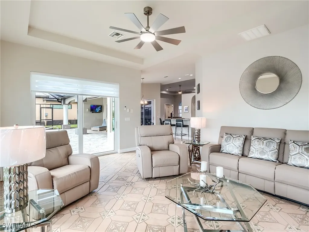 4007 SW 27th Court Cape Coral FL 33914