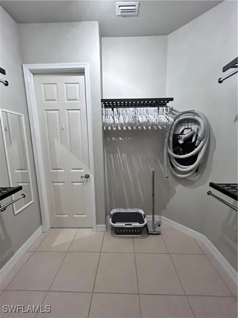 4007 SW 27th Court Cape Coral FL 33914