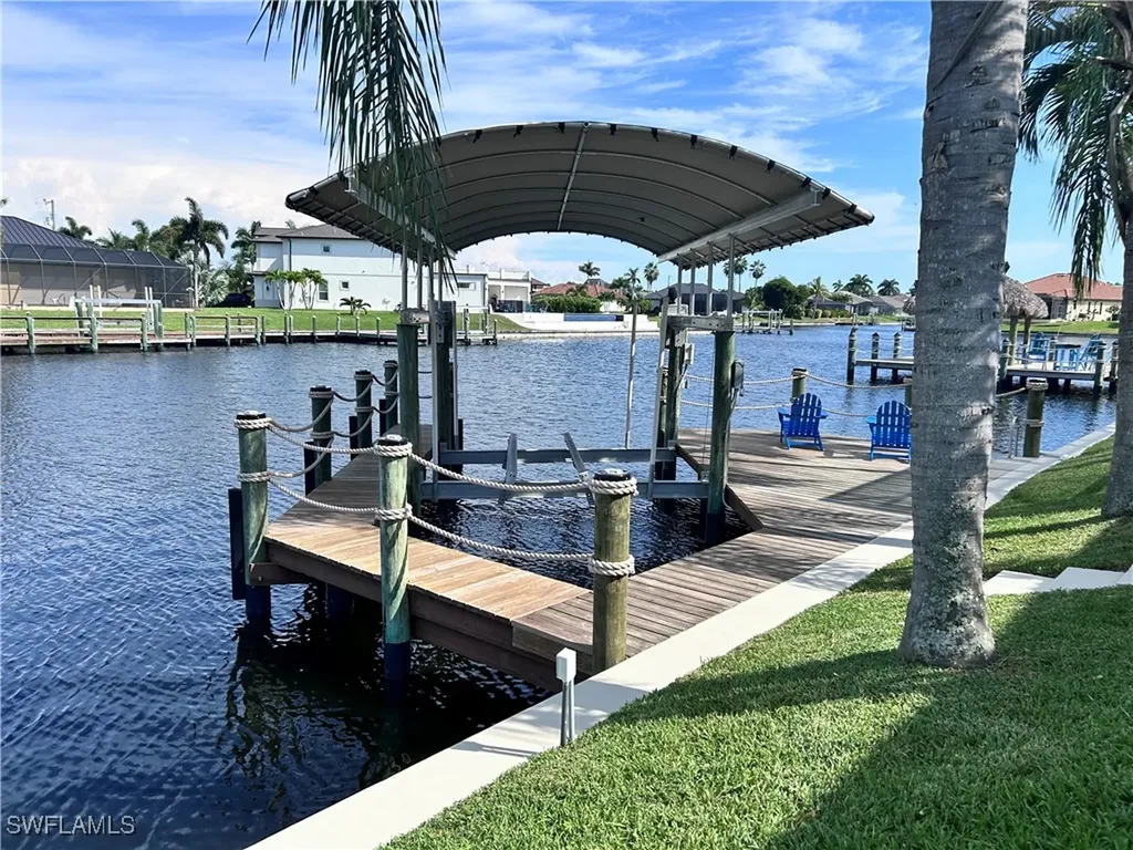 4007 SW 27th Court Cape Coral FL 33914