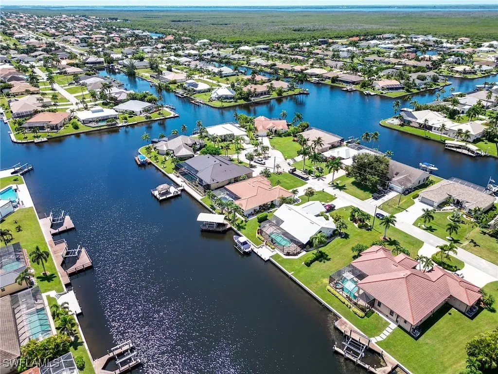 4007 SW 27th Court Cape Coral FL 33914