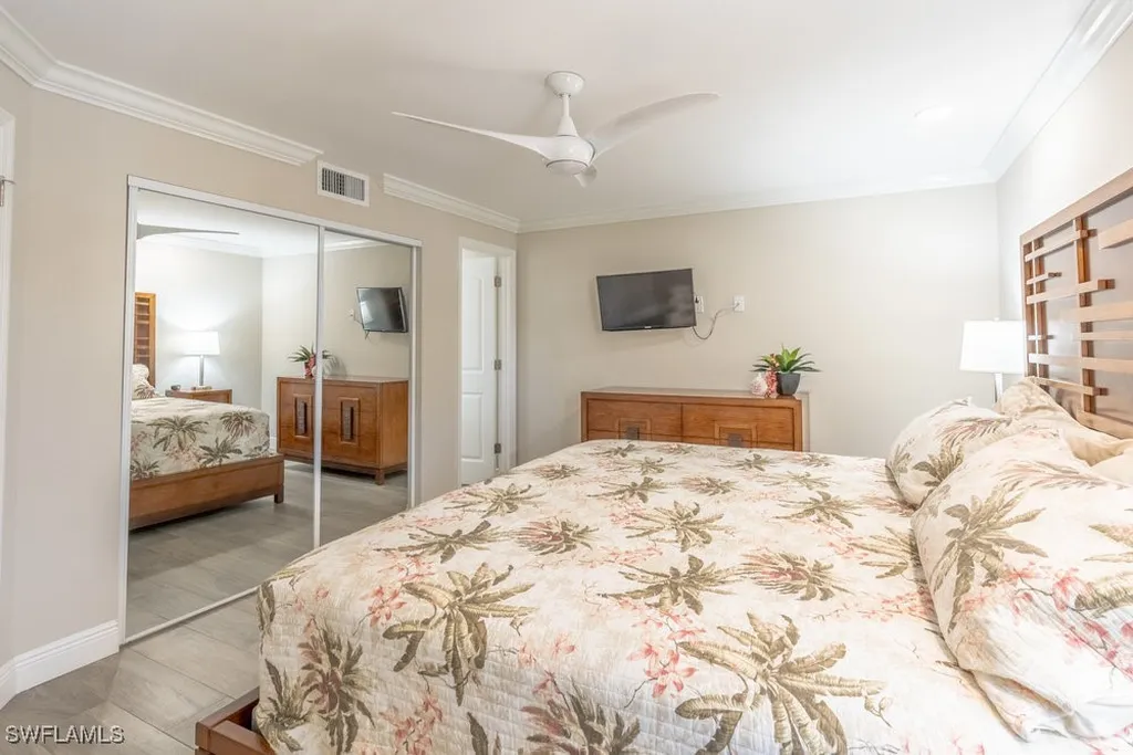 10 Tampa Place Marco Island FL 34145