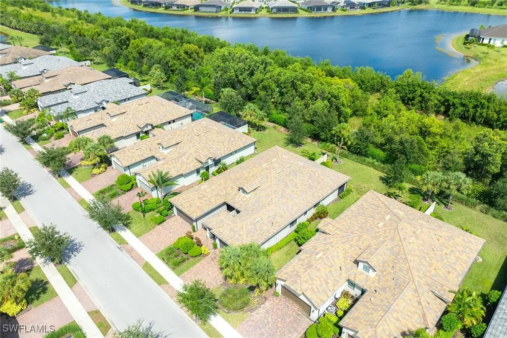 7638 Jacaranda Lane Naples FL 34114