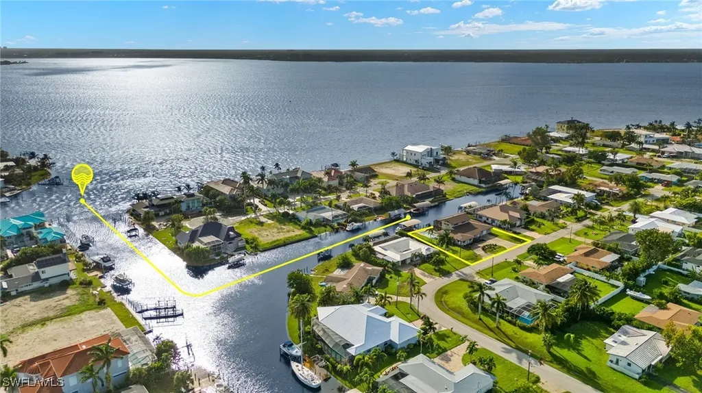 5811 SW 1st Place Cape Coral FL 33914