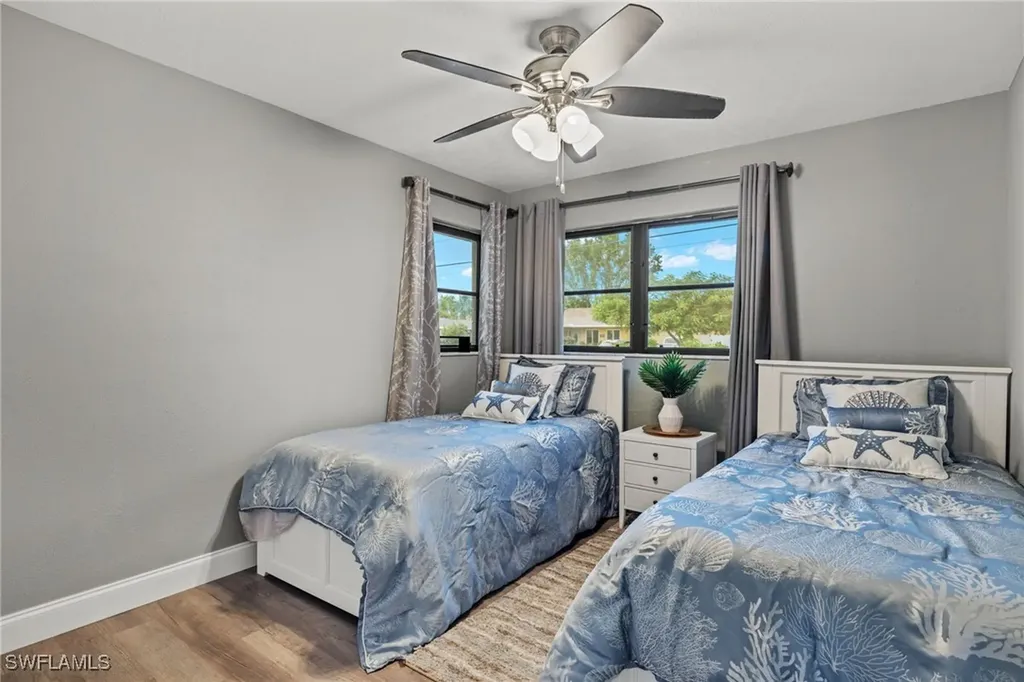5811 SW 1st Place Cape Coral FL 33914