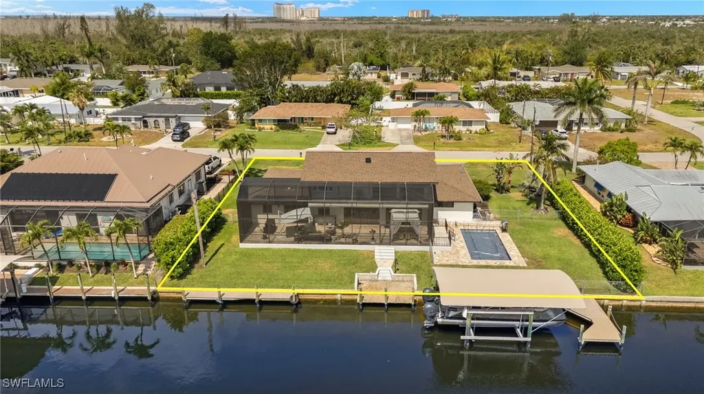 5811 SW 1st Place Cape Coral FL 33914