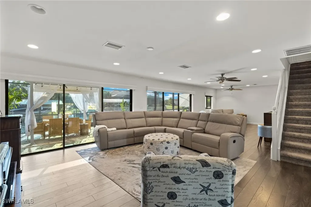 5811 SW 1st Place Cape Coral FL 33914