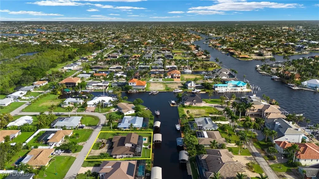5811 SW 1st Place Cape Coral FL 33914