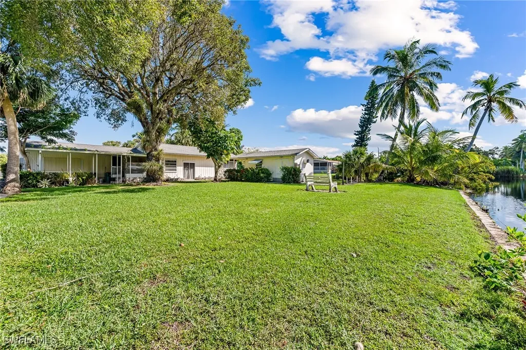 36 Ocho Rios Street Naples FL 34114