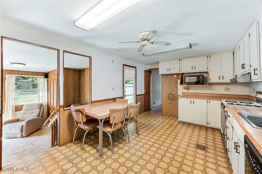 36 Ocho Rios Street Naples FL 34114