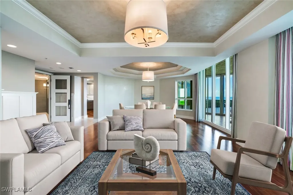 295 Grande Way Naples FL 34110
