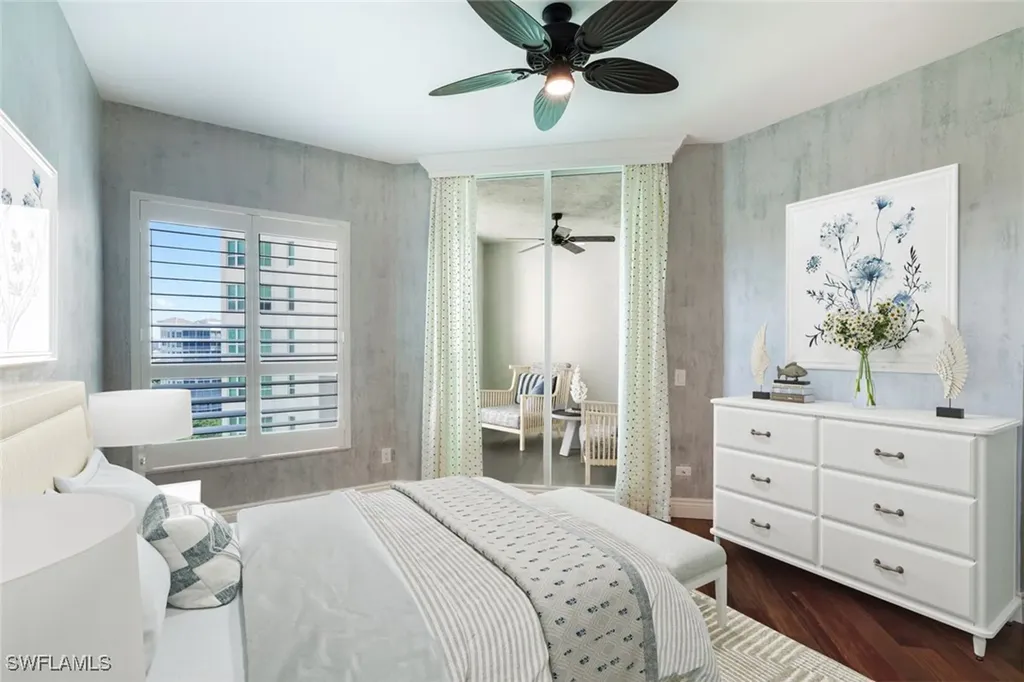 295 Grande Way Naples FL 34110