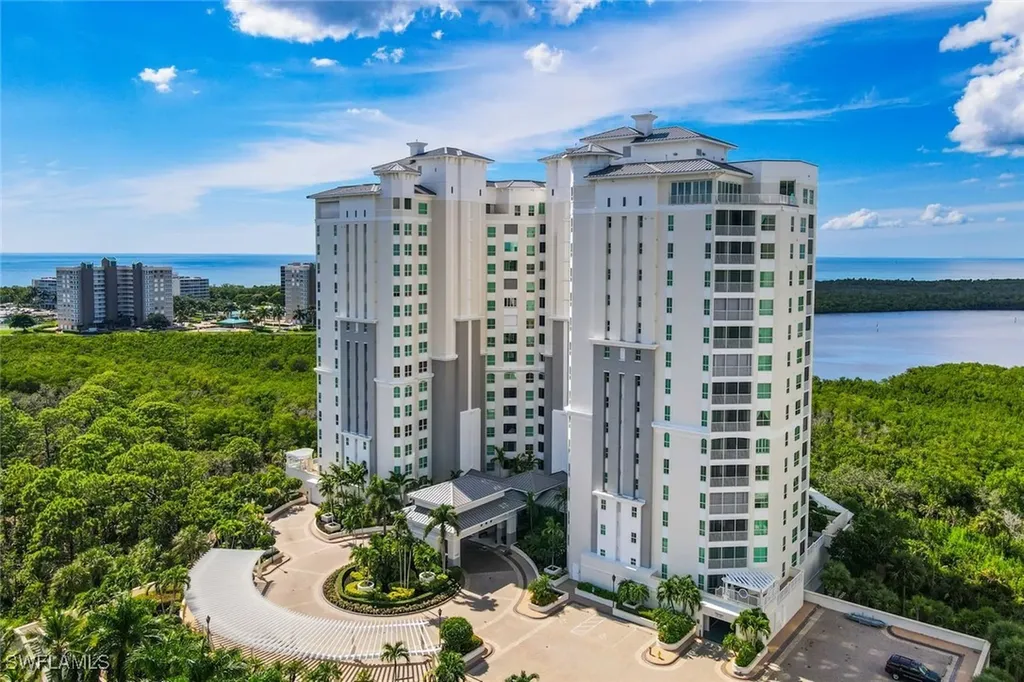 295 Grande Way Naples FL 34110