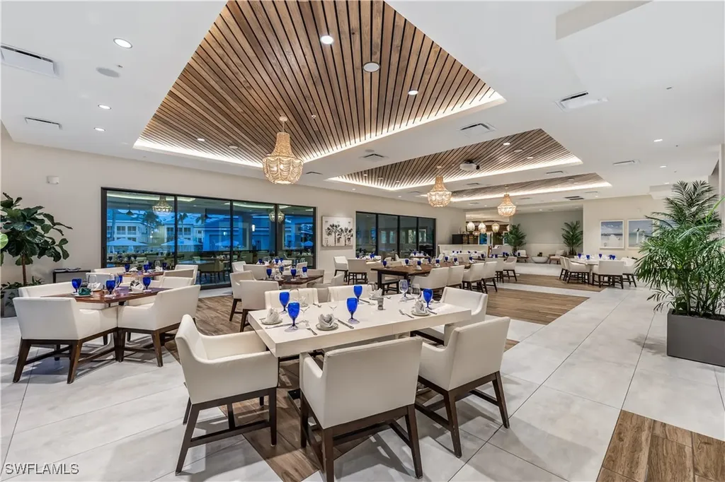 295 Grande Way Naples FL 34110