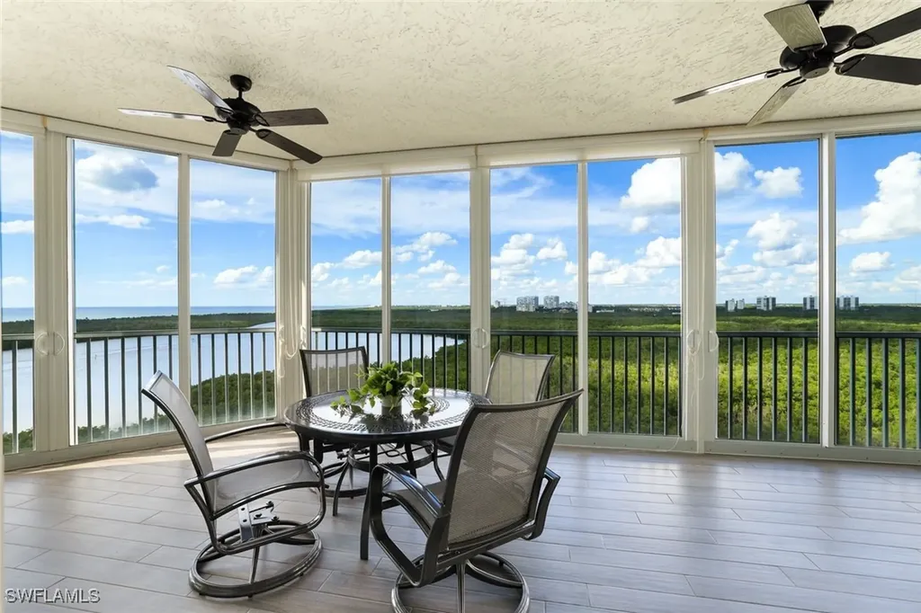 295 Grande Way Naples FL 34110