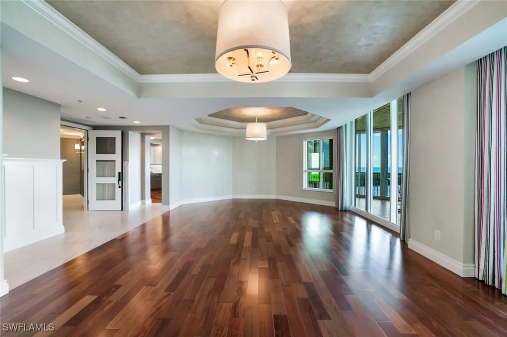295 Grande Way Naples FL 34110