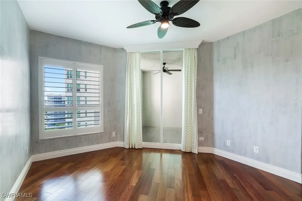 295 Grande Way Naples FL 34110