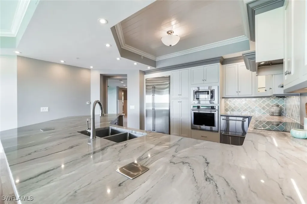 295 Grande Way Naples FL 34110