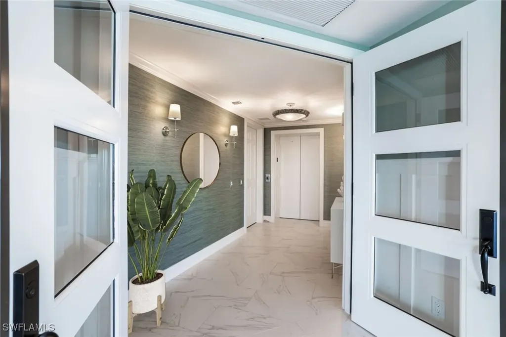 295 Grande Way Naples FL 34110