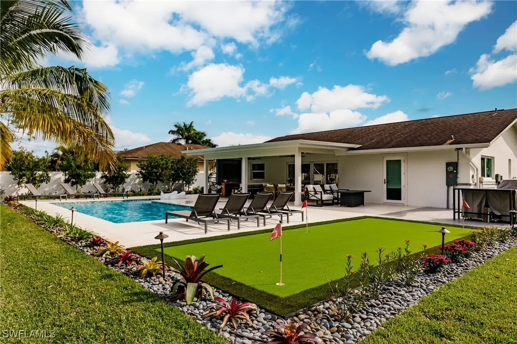 Naples FL, 771 108th Avenue N