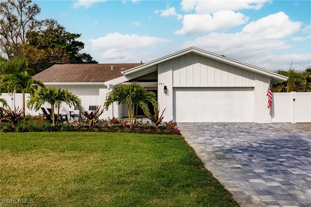 771 108th Avenue N Naples FL 34108