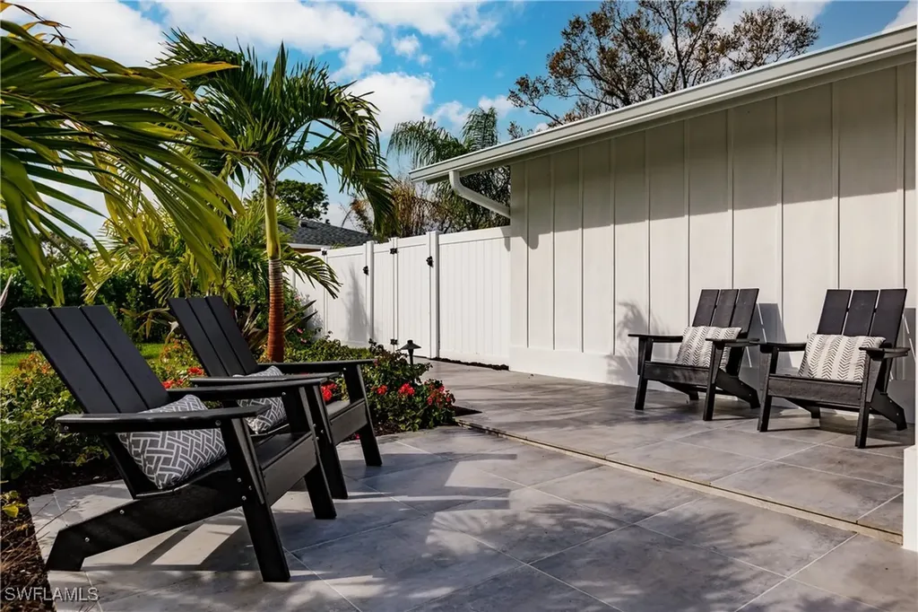 771 108th Avenue N Naples FL 34108