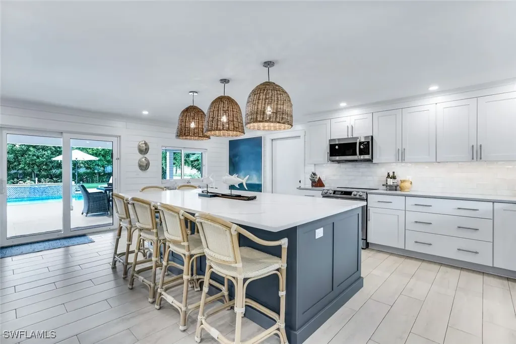 720 102nd Avenue N Naples FL 34108