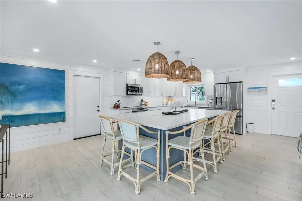 720 102nd Avenue N Naples FL 34108