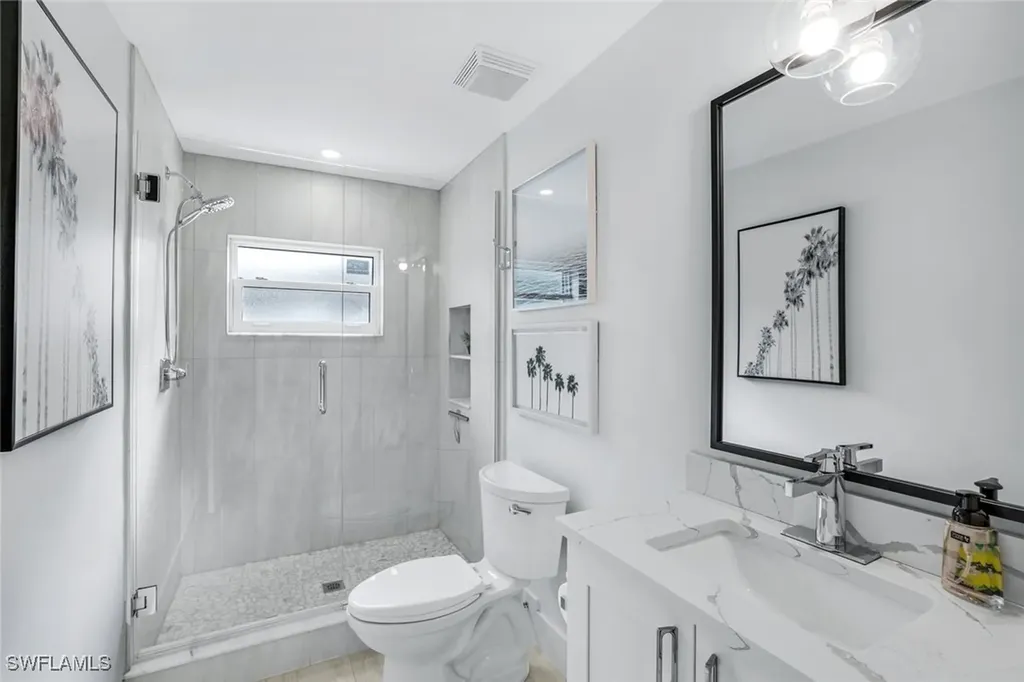 720 102nd Avenue N Naples FL 34108