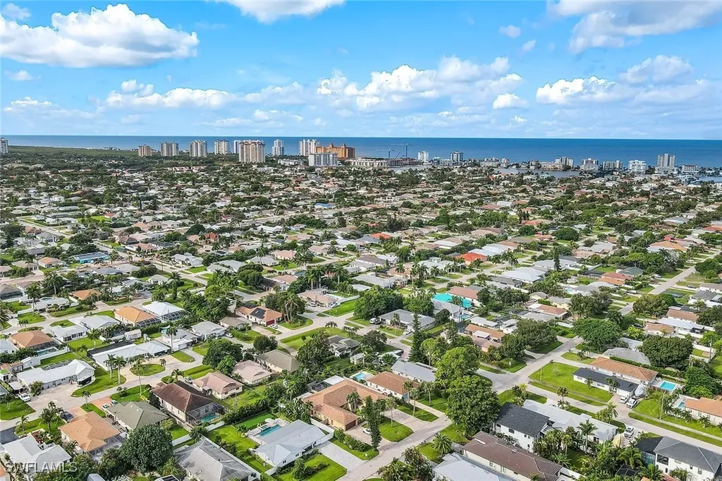 720 102nd Avenue N Naples FL 34108