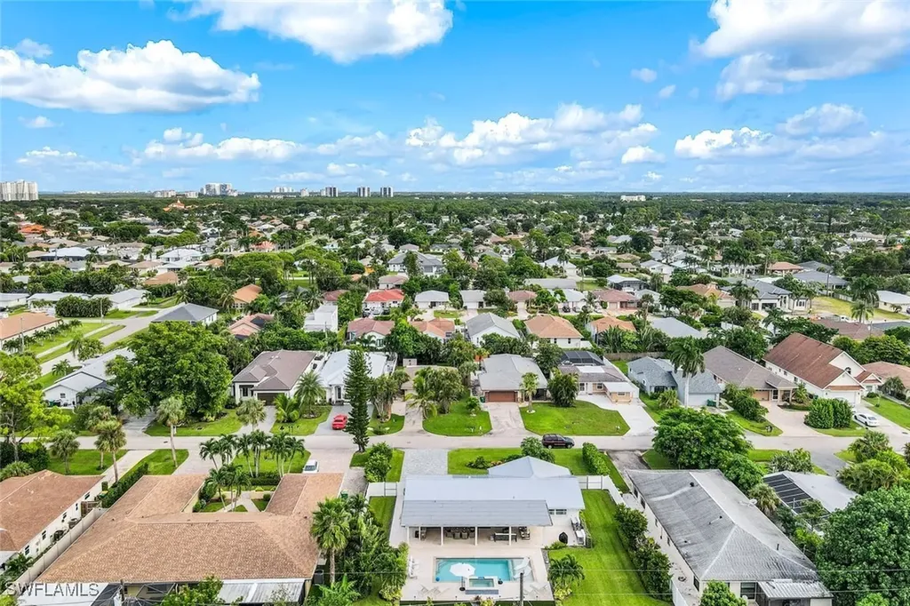 720 102nd Avenue N Naples FL 34108