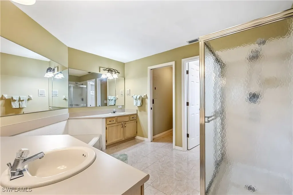 6623 Ilex Circle Naples FL 34109